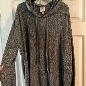 Knox Rose sweater with velvet strings